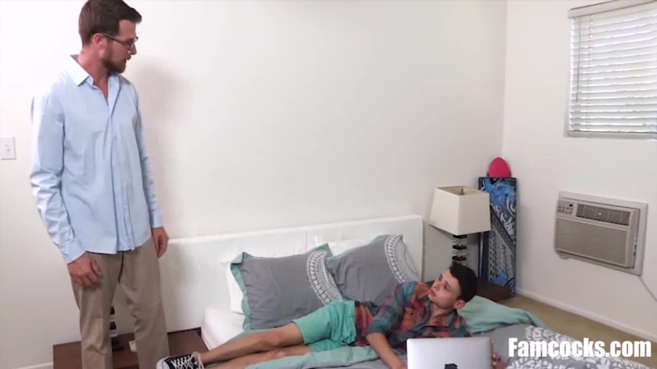 Dad Caught Son Jerking Off To Porn - BoyFriendTV.com